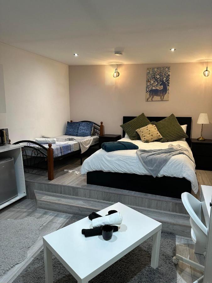 Charming Studio Apartment In London Luaran gambar